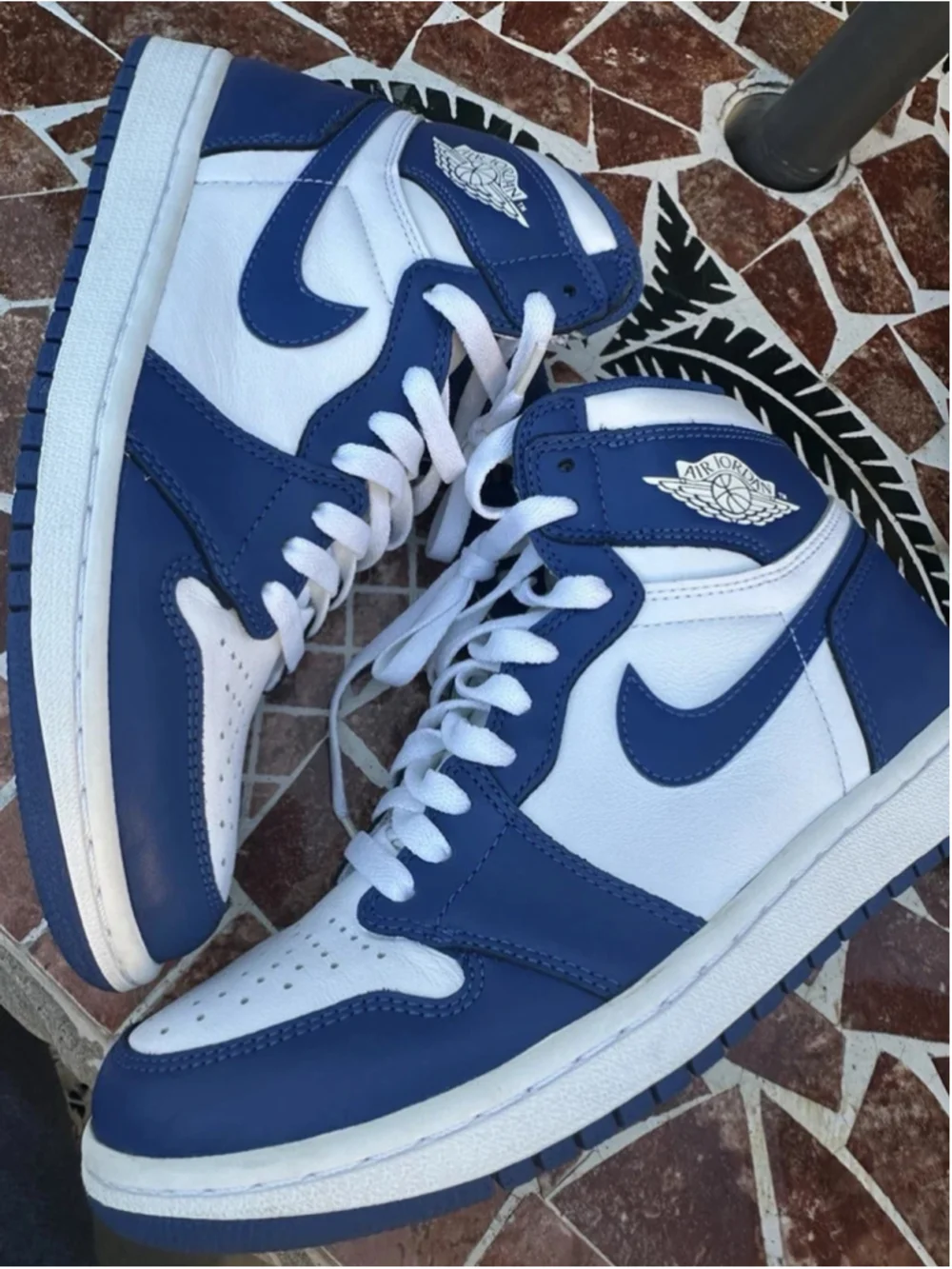 Nike Air Jordan retro 1 size 8 Storm Blue 555088-127